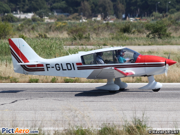 Robin DR-400-140B (AC Louis Bonte - Berre la Fare)