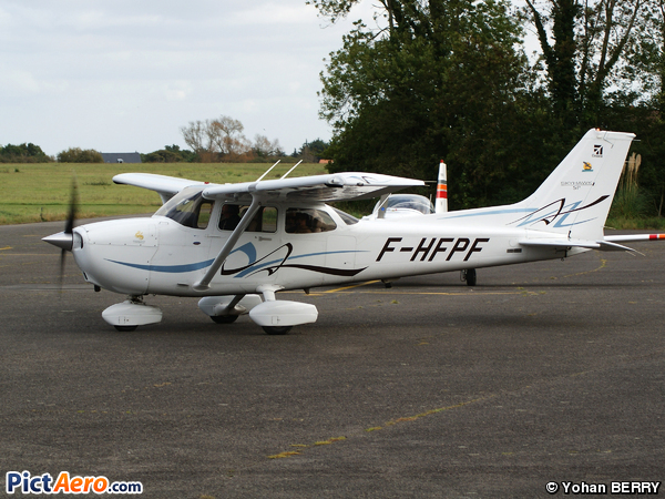  Cessna 172S Skyhawk SP (Aéroclub de Sologne Romorantin)