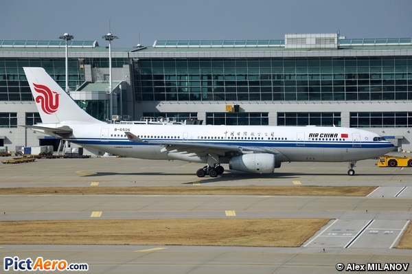 Airbus A330-243 (Air China)