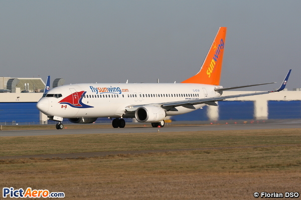 Boeing 737-8FH/WL (Sunwing Airlines)