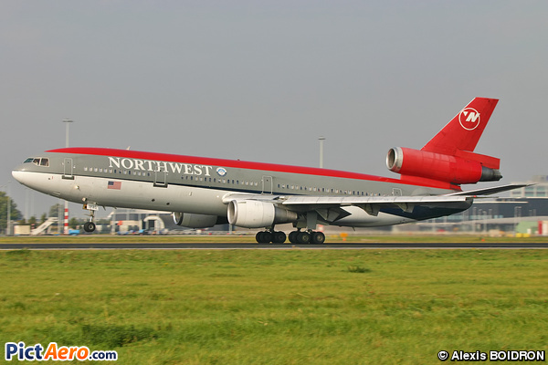 McDonnell Douglas DC-10-30 (Northwest Airlines)