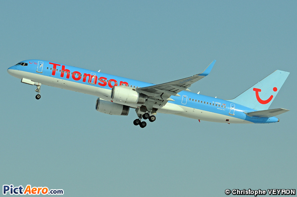 Boeing 757-28A/WL (Thomson Airways)