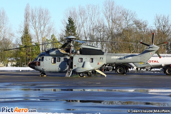 Aerospatiale AS-332L1 Super Puma (France - Air Force)