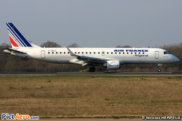 Embraer ERJ-190LR (ERJ-190-100LR) (Régional Airlines)