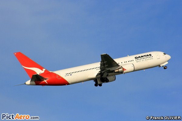 Boeing 767-338/ER (Qantas)