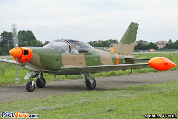 SIAI-Marchetti SF-260C (Private / Privé)