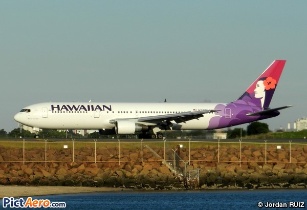 Boeing 767-3G5/ER (Hawaiian Airlines)