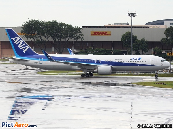 Boeing 767-381/ER (All Nippon Airways)