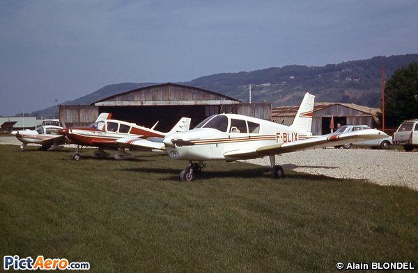 PA-28-140/160 (Aéro-club les ailes médicales)