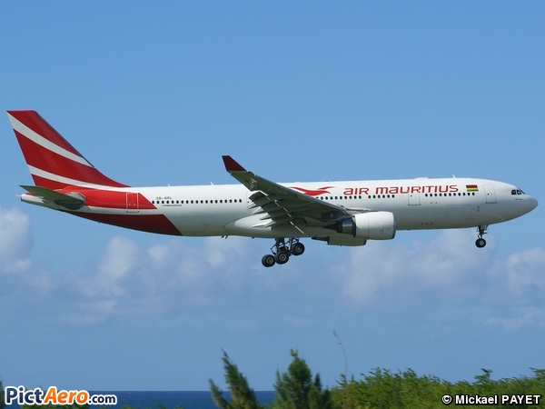 Airbus A330-202 (Air Mauritius)