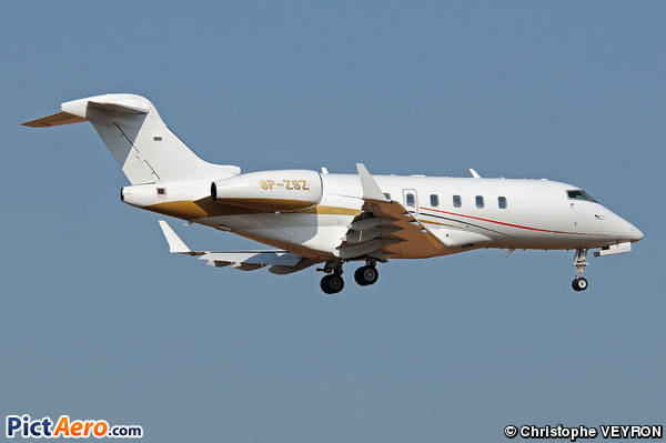 Bombardier BD-100-1A10 Challenger 300 (Jet Story)