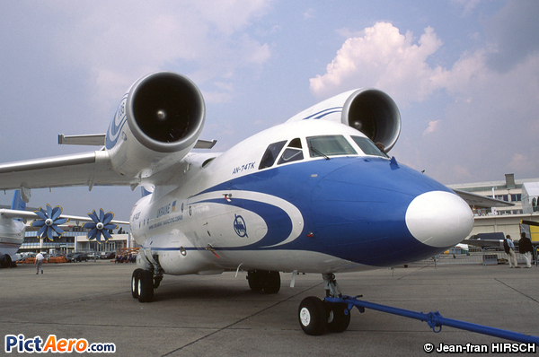Antonov An-74TK-200 (Kharkov State Aircraft Manufacturing Company (KSAMC))