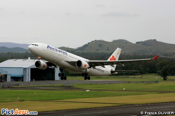 Airbus A330-202 (Air Calédonie International)