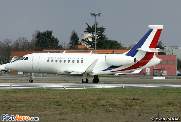 Dassault Falcon 2000LX (France - Air Force)