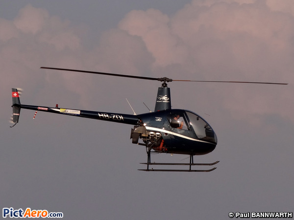 Robinson R-22 Beta (Airport Helicopter Basel AG)