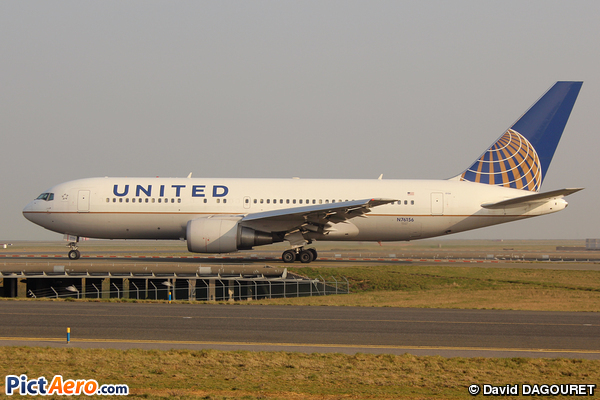 Boeing 767-224/ER (United Airlines)