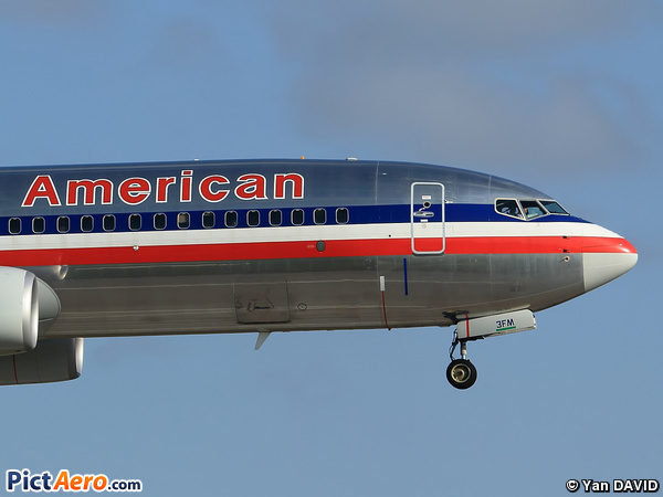 Boeing 737-832 (American Airlines)