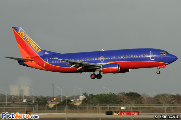 Boeing 737-3H4 (Southwest Airlines)