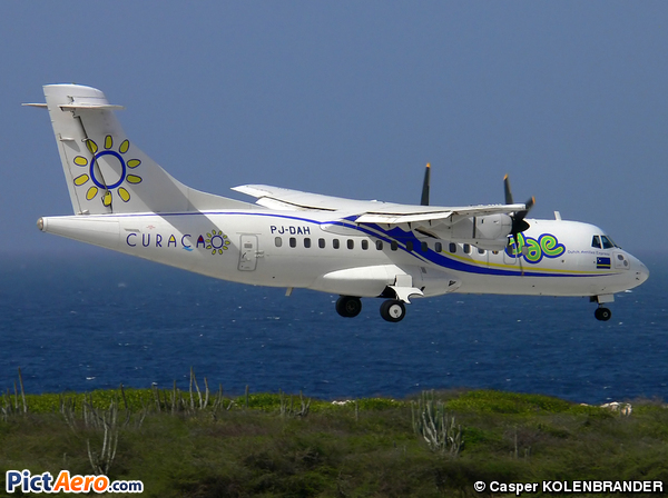 ATR 42-320 (Dutch Antilles Express)