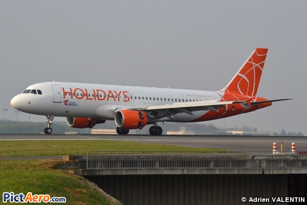 Airbus A320-214 (Holidays)