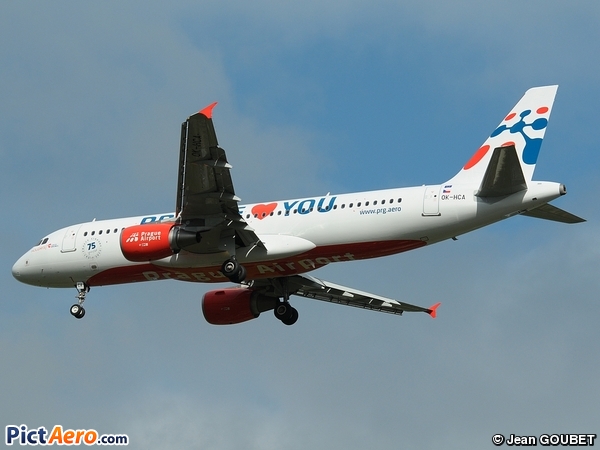 Airbus A320-214 (Holiday Airlines)