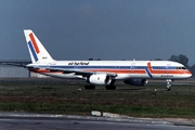 Boeing 757-23A (PH-AHK)
