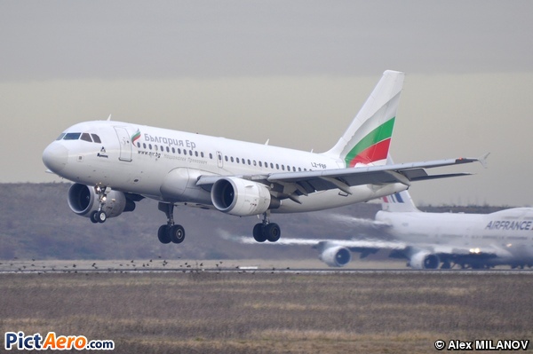 Airbus A319-111 (Bulgaria Air)