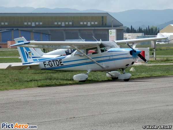 Reims F172-L Skyhawk (aéro club J.M Bonnate)