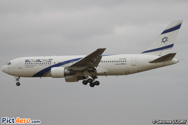 Boeing 767-27E/ER (El Al Israel Airlines)
