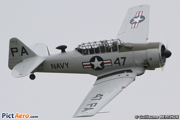 North American SNJ-5 Texan (Private / Privé)