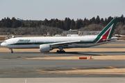 Boeing 777-243/ER (I-DISA)