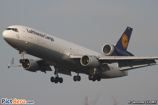 McDonnell Douglas MD-11/F (Lufthansa Cargo)
