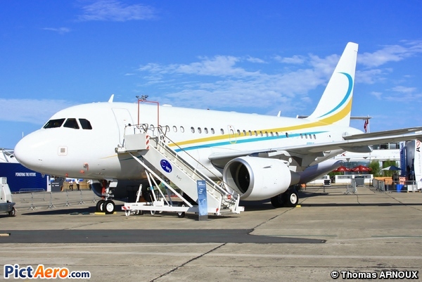 Airbus A318-112/CJ Elite (Comlux Aviation)