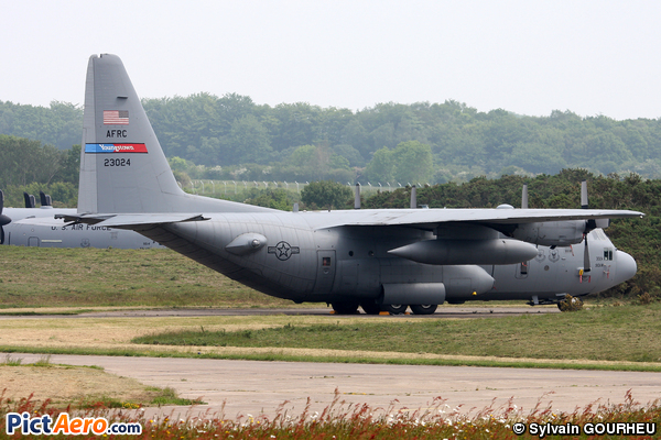 Lockheed C-130H Hercules (L-382) (United States - US Air Force (USAF))