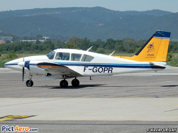 Piper PA-23-250 Aztec C (IMAO SAS)