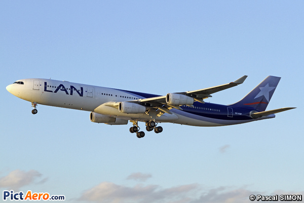 Airbus A340-313X (LAN Airlines)