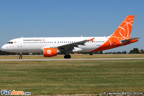 Airbus A320-214 (Iceland Express)