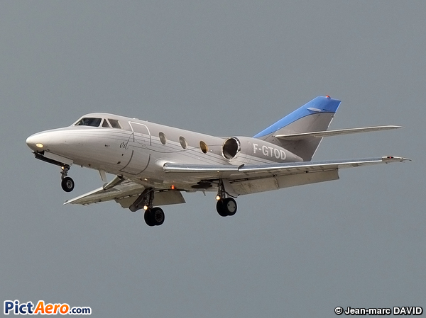Dassault Falcon 10 (Darta Aero Charter )