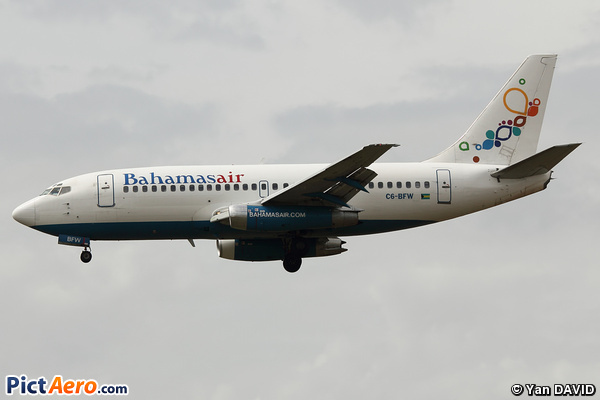 Boeing 737-2K5 (Bahamasair)