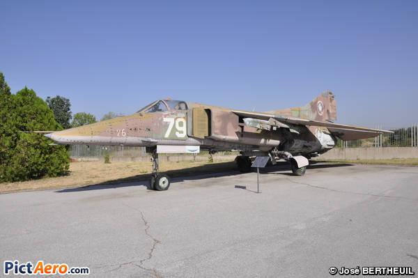 Mikoyan-Gurevich MiG-23BN (Musée de l'aviation de Krumovo/Plovdiv)