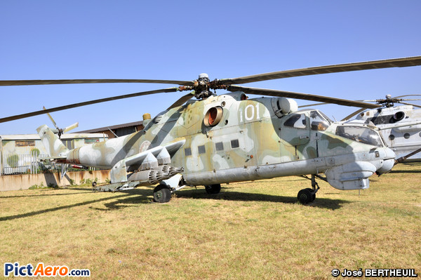 Mil Mi-24D (Musée de l'aviation de Krumovo/Plovdiv)