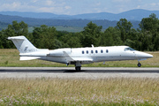 Learjet 40XR (G-MEET)