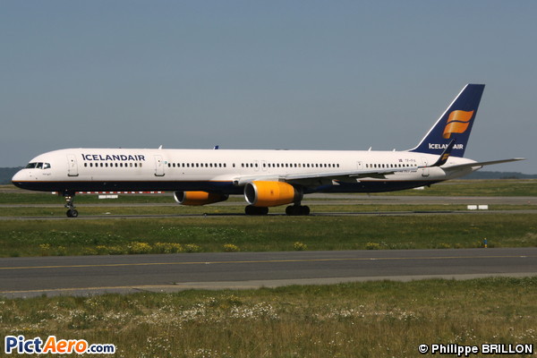 Boeing 757-308/WL (Icelandair)