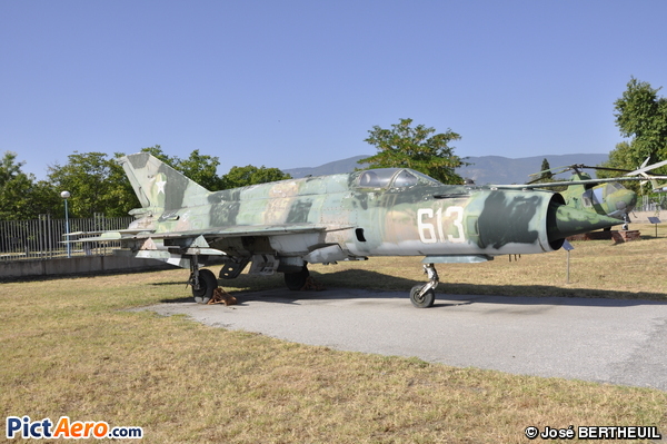 MiG-21/J-7 Fishbed/Mongol (Musée de l'aviation de Krumovo/Plovdiv)