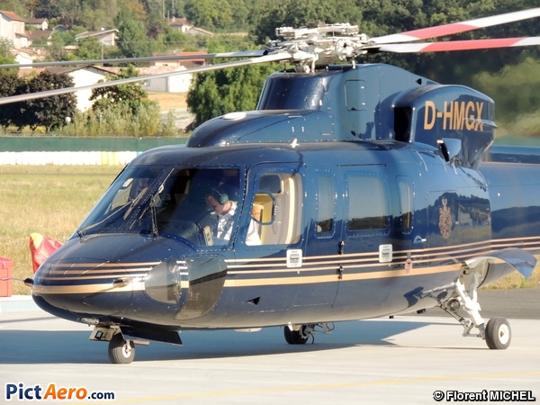 Sikorsky S-76C (Private / Privé)