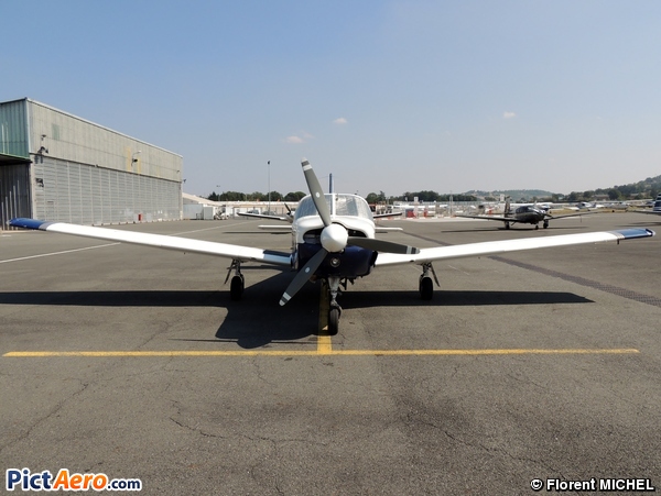 Piper PA-32 Cherokee Six/Saratoga (Aéroclub Saudi Lecointe)