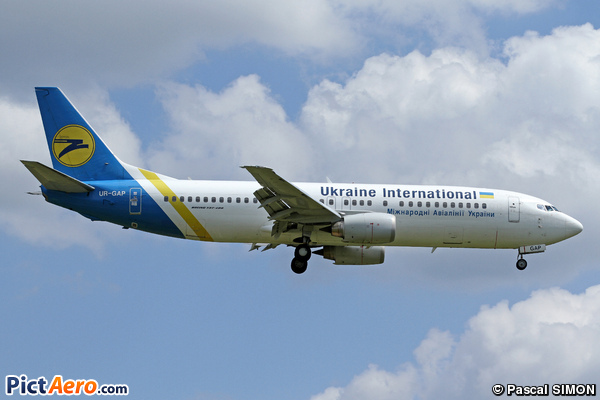 Boeing 737-4Z9 (Ukraine International Airlines)