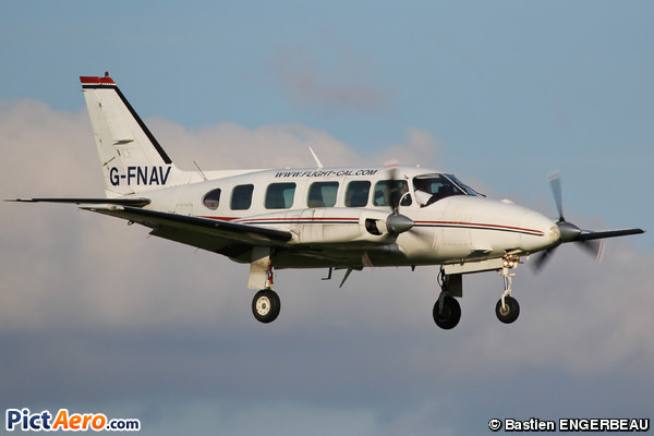 Piper PA-31-350 Navajo Chieftain (Flight Calibration Services)