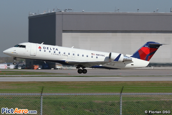 Canadair CL-600-2B19 Regional Jet CRJ-200ER (Wells Fargo Bank Northwest NA Trustee)
