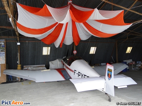 Jodel D-112 Club (Aéroclub les ailes chalaisiennes)